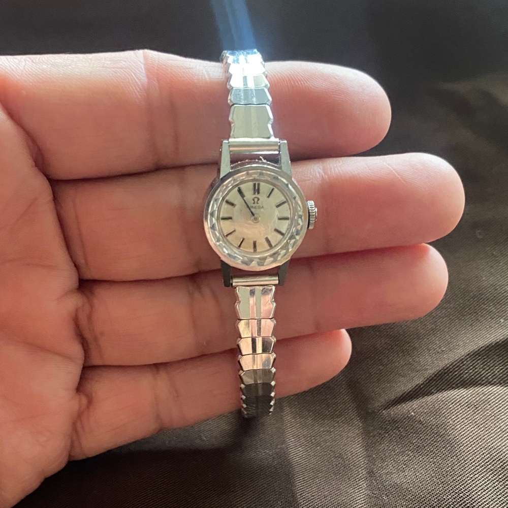 Omega Ladies Silver-Tone Bracelet Watch with Mother-of-Pearl Dial